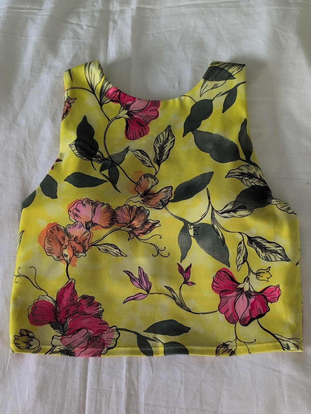 Athleta Conscious Crop -- Yellow Floral Print, Size XS